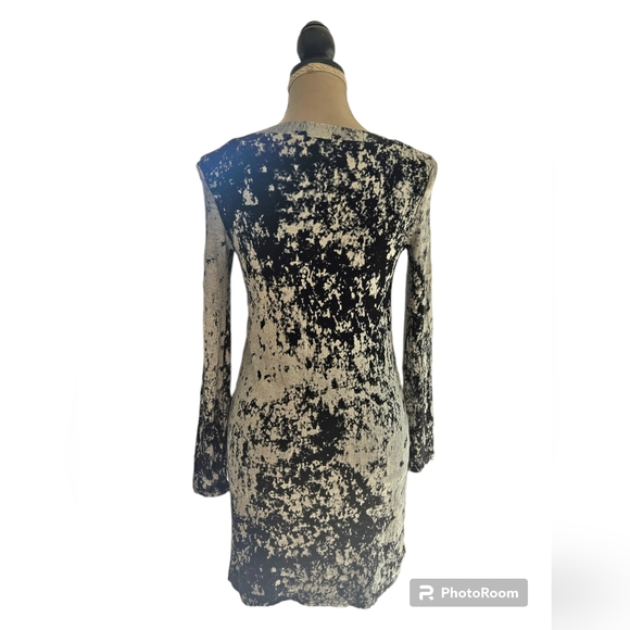 Pavement | Black & White Paint splash Style Dress W Long sleeves | Size 14 - Picture 3 of 5